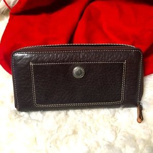 Vintage Coach Calfskin Leather zip long wallet